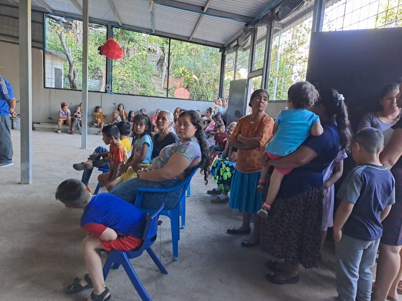ACOMUDT participó en el acompañamiento a la comunidad las Perla de Oriente en celebración navideña